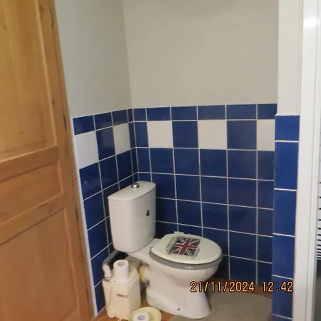 Les Bleuet Couette-café *