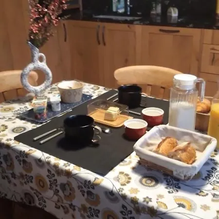 Les Bleuet Cours (Deux-Sevres)